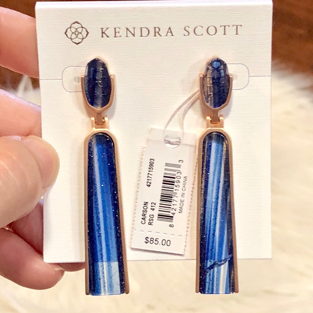 NWT Kendra Scott Carson Earrings Navy Dusted Glass - Picture 1 of 8